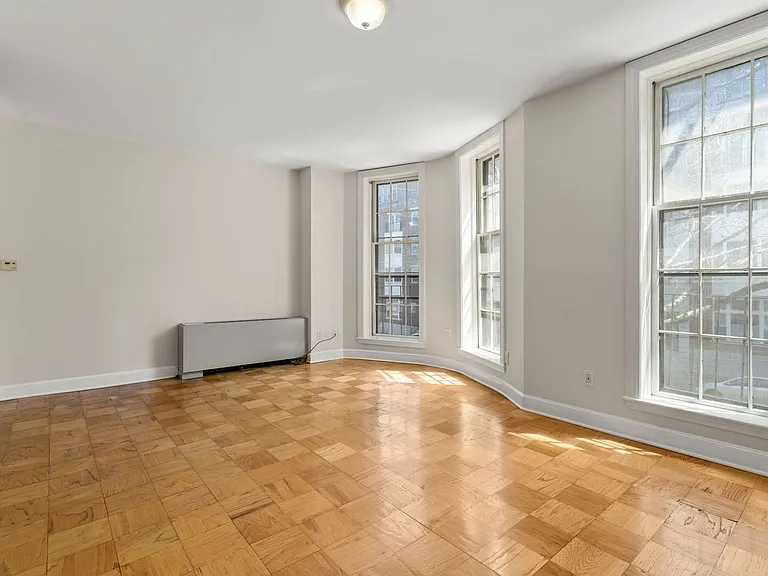 21 Bowdoin St #2C — Photo 2