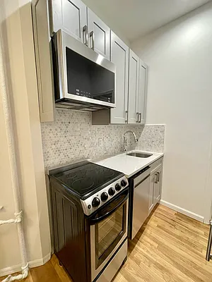 Rented by J PRESTON AND ASSOCIATES INC | media 22