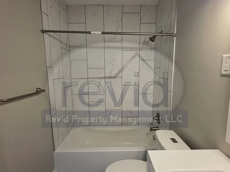 3523 Barwood Cir. — Photo 17