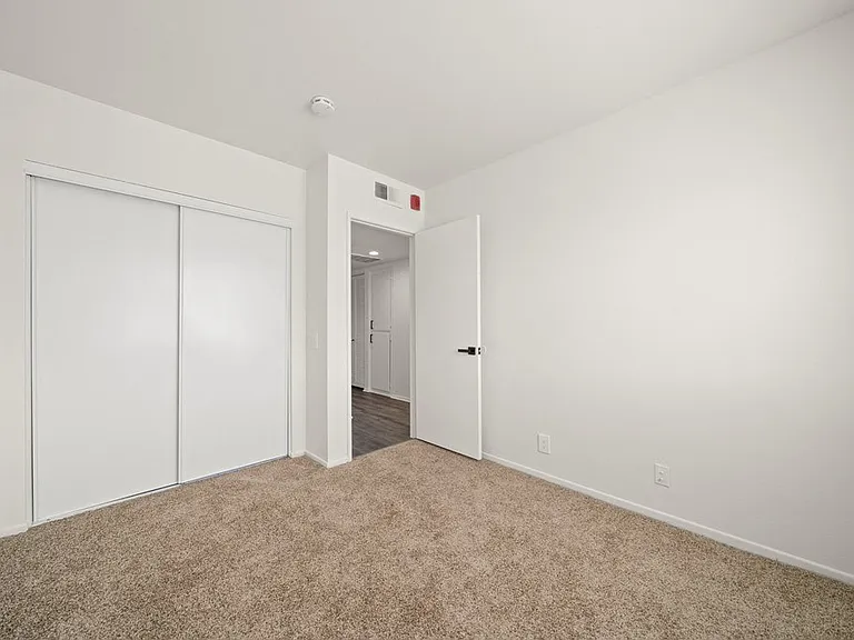 730 Pine Ave. — Photo 10