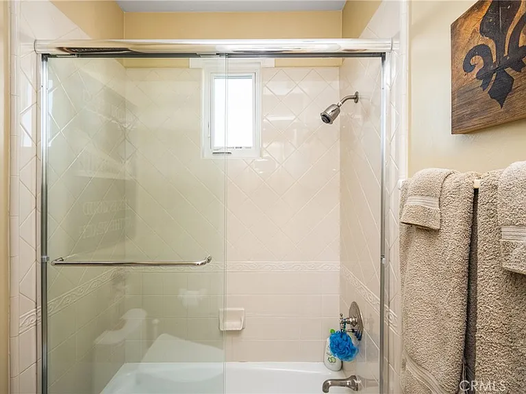 3222 Clay St — Photo 52