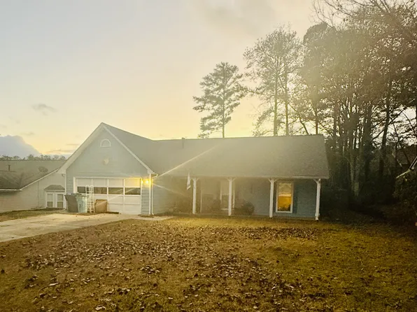 2371 Bankston Cir, Snellville, GA 30078