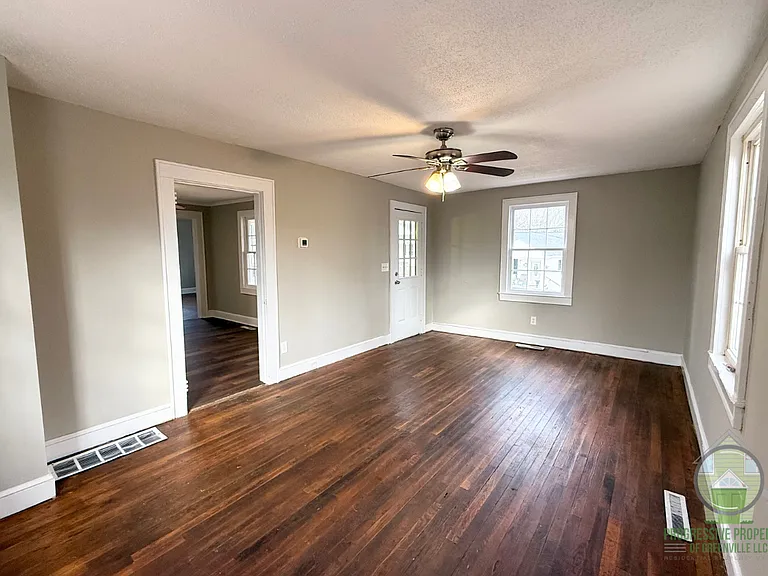 403 Tampa St — Photo 2