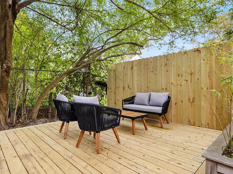 20 Dunnemann Ave #B — Photo 32