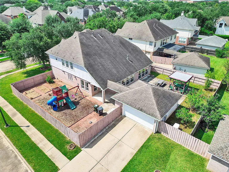 3902 Breaux Bridge Ln — Photo 3