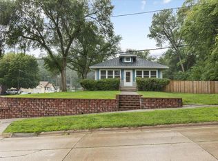 703 N 6th St, Missouri Valley, IA 51555