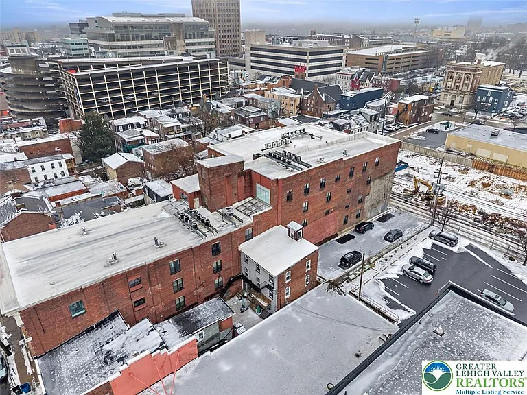 123 N Lumber St #1A — Photo 2