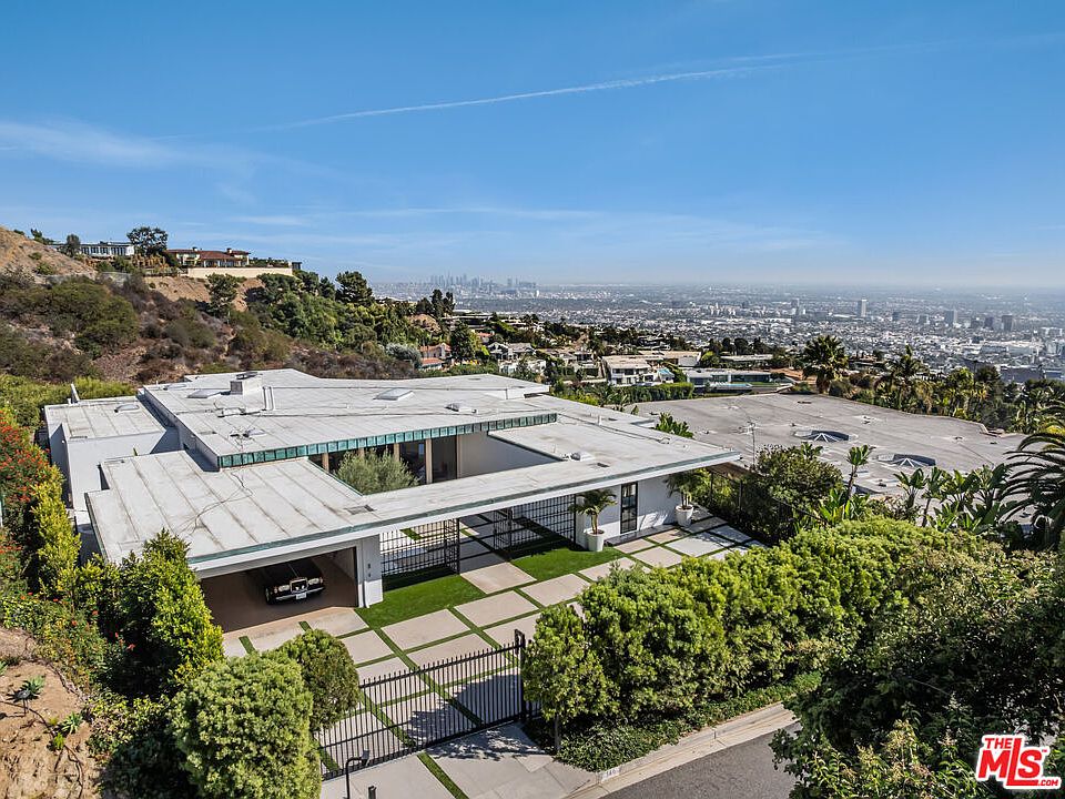 1st image of 340 Trousdale Pl