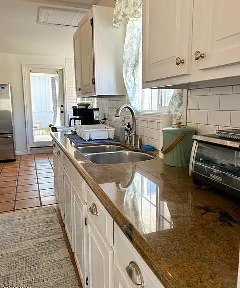 248 Cahuenga Dr — Photo 15