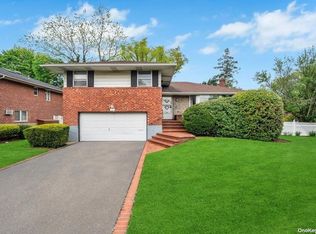 57 Winthrop Rd, Plainview, NY 11803