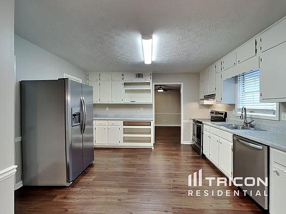 5th image of 1381 Providence Way