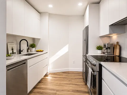 Kitchen, photo 1