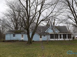 313 N East St, Bradner, OH 43406