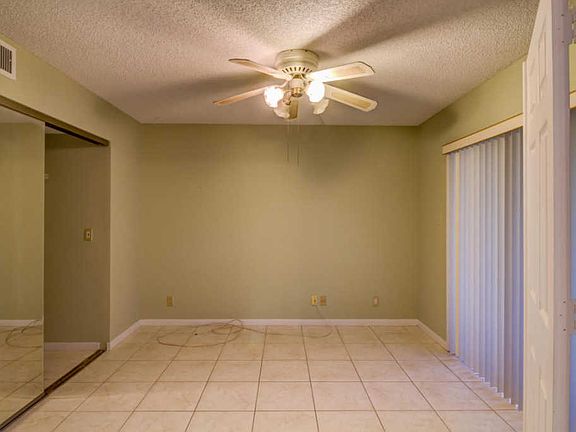 4th image of 13831 Oneida Dr APT C1