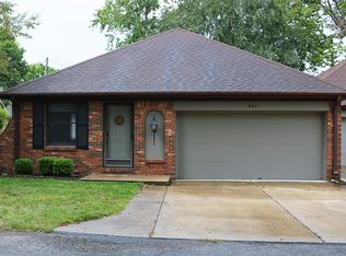 405 Glenn Knecht Dr, Crawfordsville, IN 47933