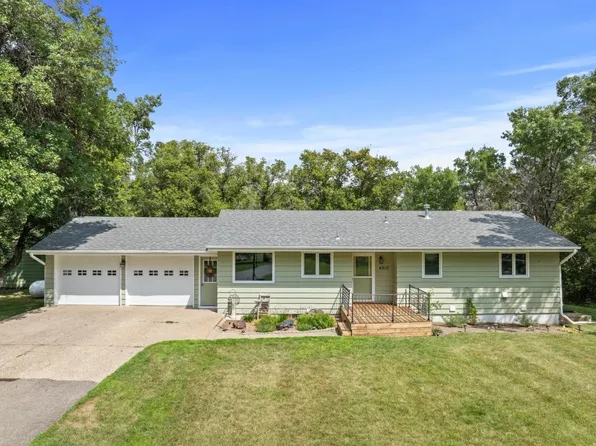 4510 38th St SE, Minot, ND 58701