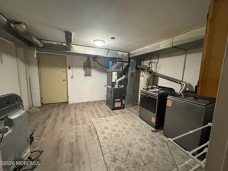 321 Spring St #8 — Photo 18