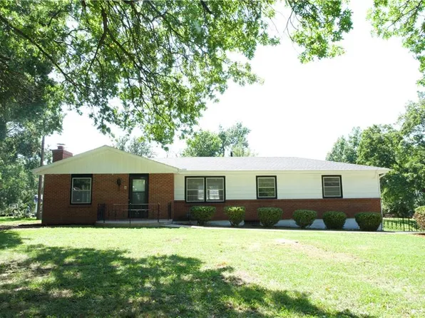 7401 Greeley Ave, Kansas City, KS 66109