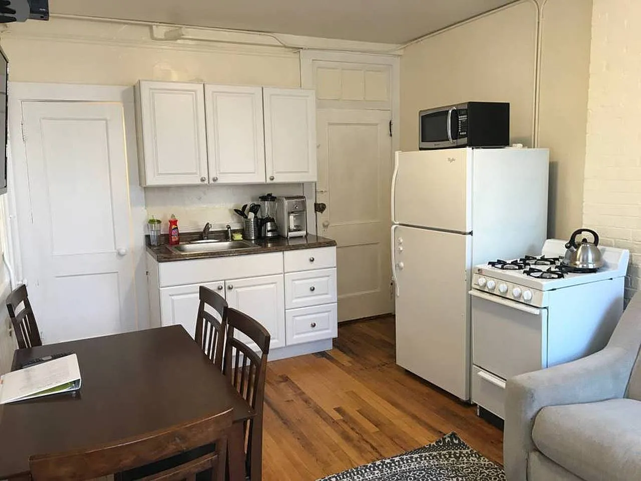 1 bed, 600 sqft, $2,800 — Photo 3