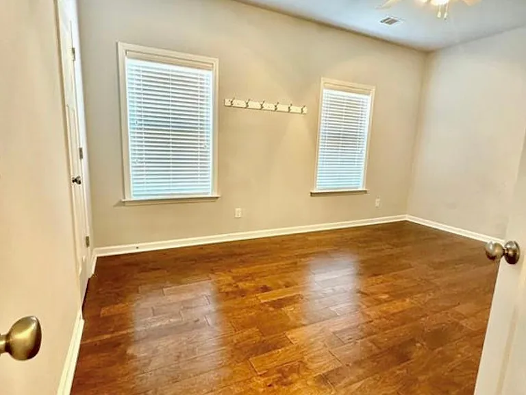 9147 Crescent Lodge Cir — Photo 13
