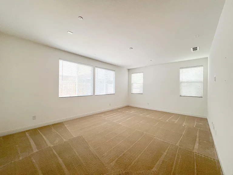 8428 Amber Valley Ln — Photo 10