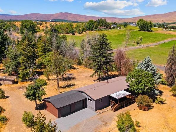 1410 Stone Rd, Yakima, WA 98908