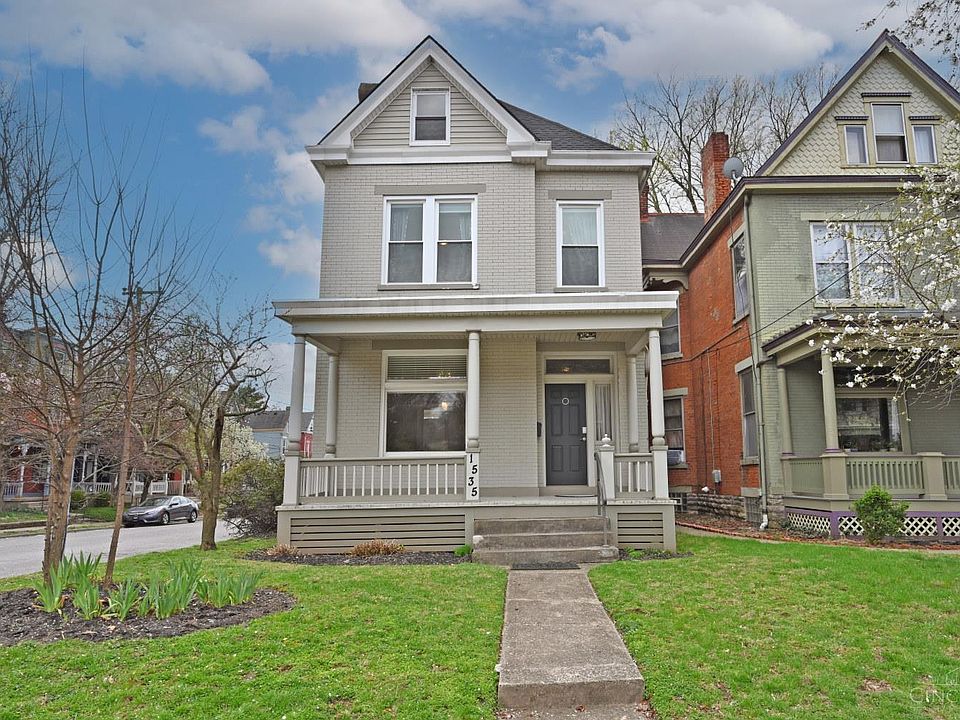 1st image of 1535 Pullan Ave