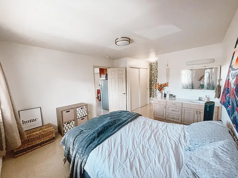 2249 Seaview Ave — Photo 9