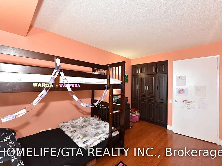 2460 Eglinton Ave E #1710 — Photo 24