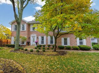 1S761 Carrol Gate Rd, Wheaton, IL 60189