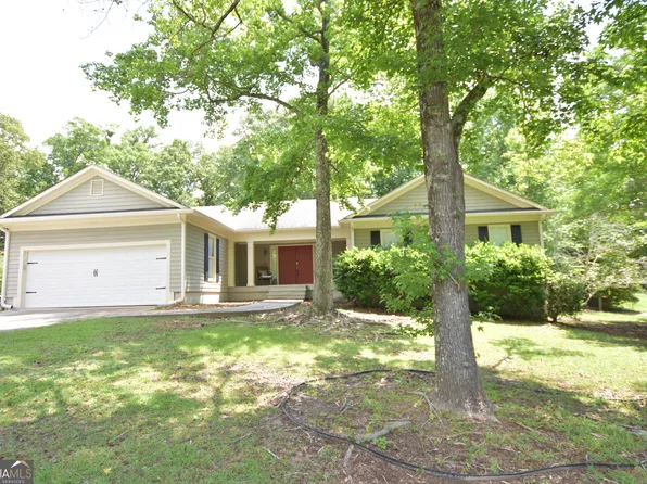 725 Summerwind Dr, Macon, GA 31210