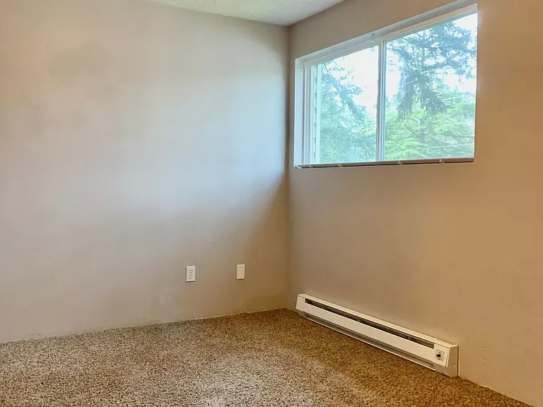 4870-4874 Sunnyside Rd SE #11894 — Photo 7