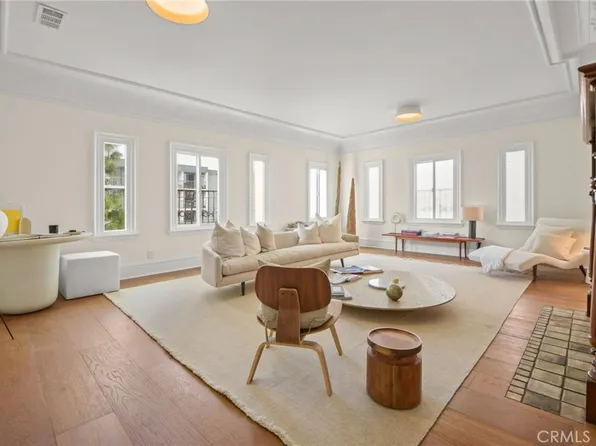 320 S Kingsley Dr, Los Angeles, CA 90020