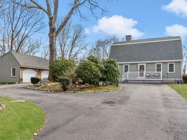 4 Holly Court, Stonington, CT 06379