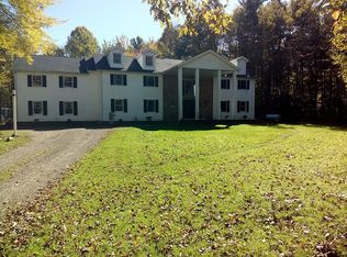 15421 Rock Creek Rd, Chardon, OH 44024