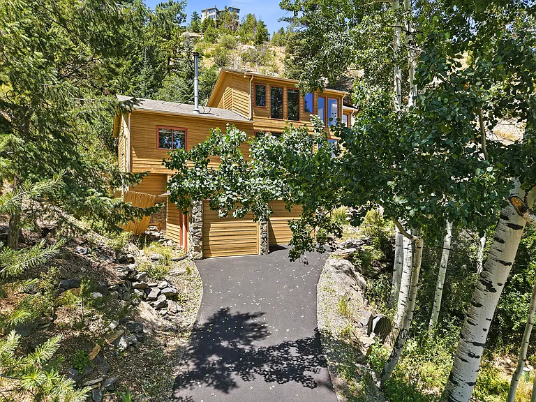 551 Aspen Dr — Photo 31