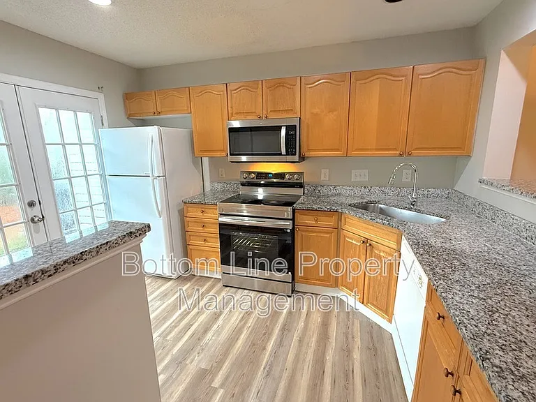 9419 Elizabeth Townes Ln — Photo 8