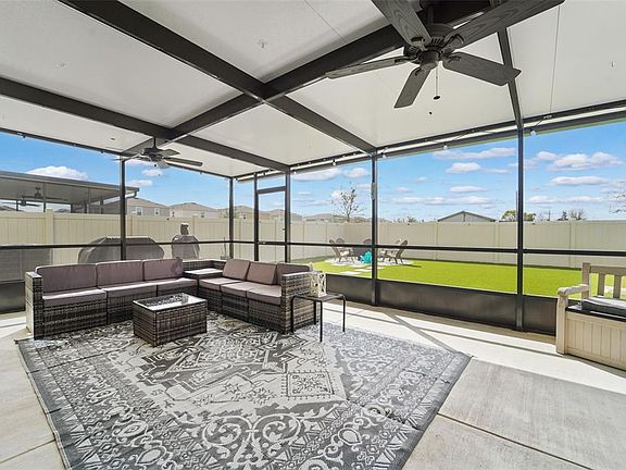 5th image of 34316 Verbena St