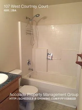 107 W Courtney Ct — Photo 10