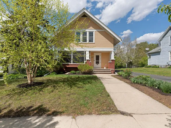 122 E University St, Owatonna, MN 55060