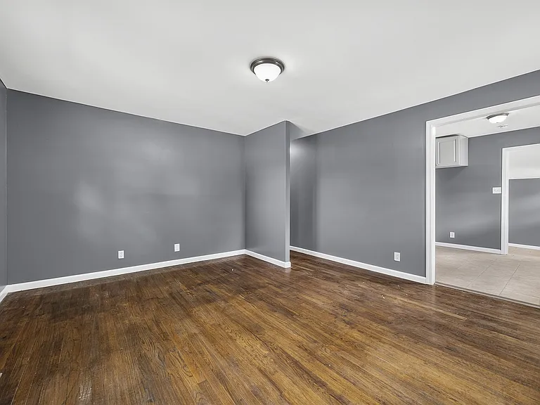 4009 Lindwood Dr — Photo 13