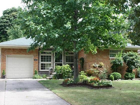 1st image of 2727 Greengarden Blvd