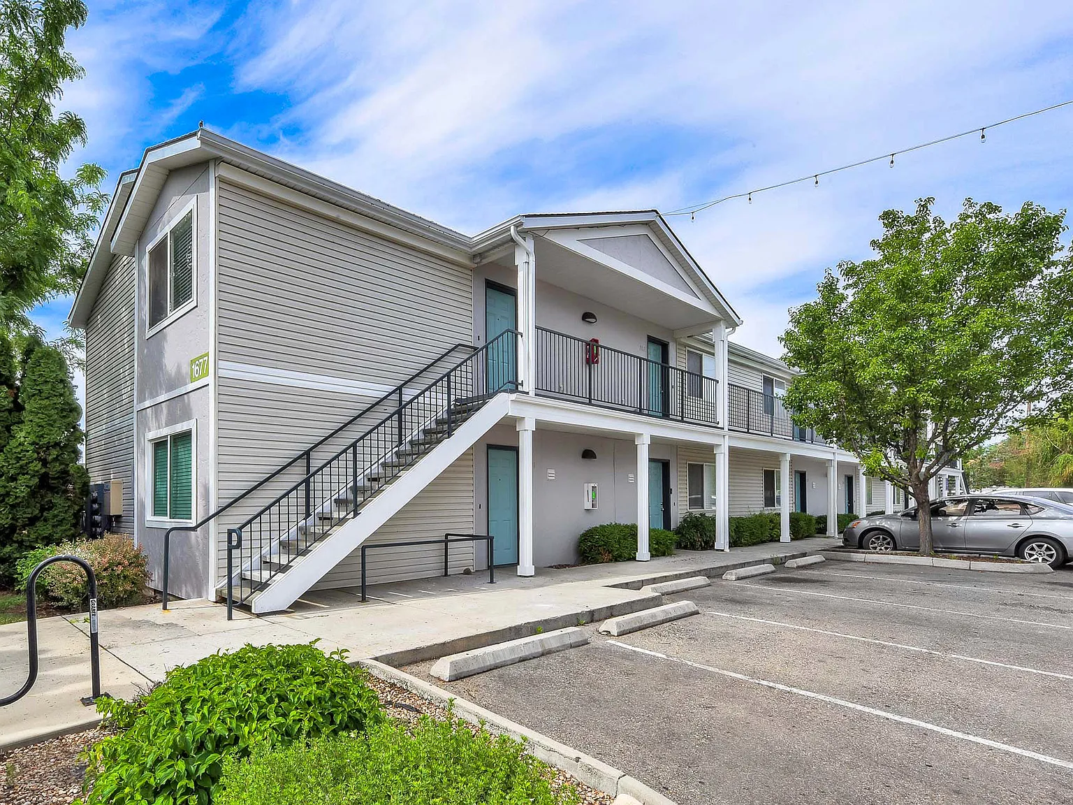 Selkirk Apartments — Photo 2