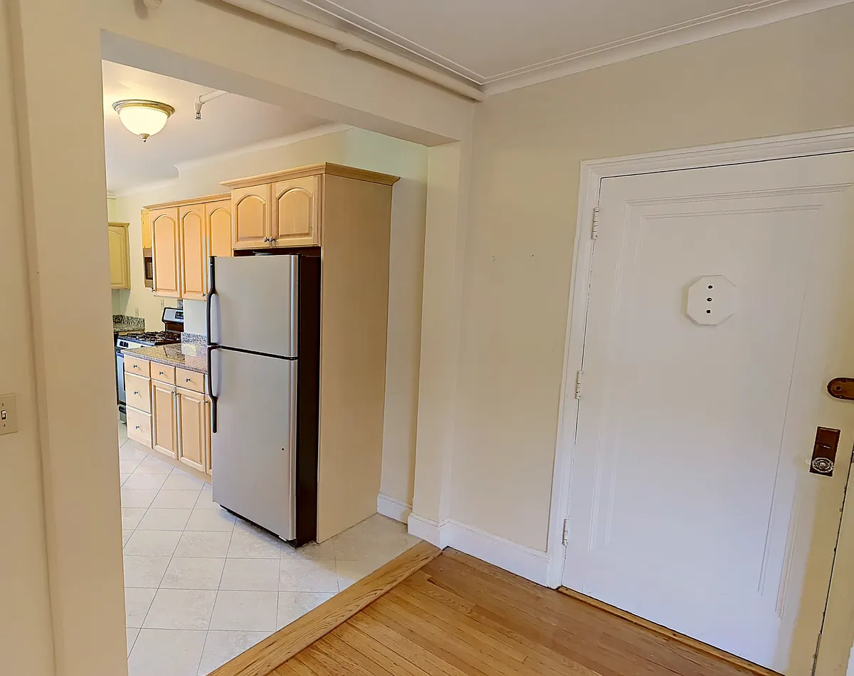 Building Photo - 1450 Beacon St #803