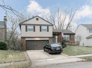 30 Monterey Dr, Vernon Hills, IL 60061