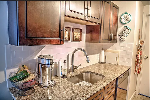 5538 Pershing Ave #209 Photo 1