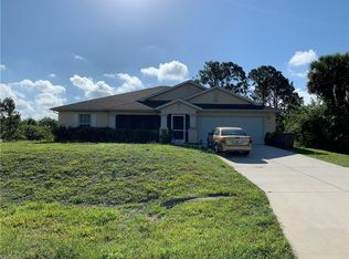 635 Glenquist Ave S, Lehigh Acres, FL 33974