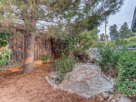 5th image of 3940 La Mesa Ave
