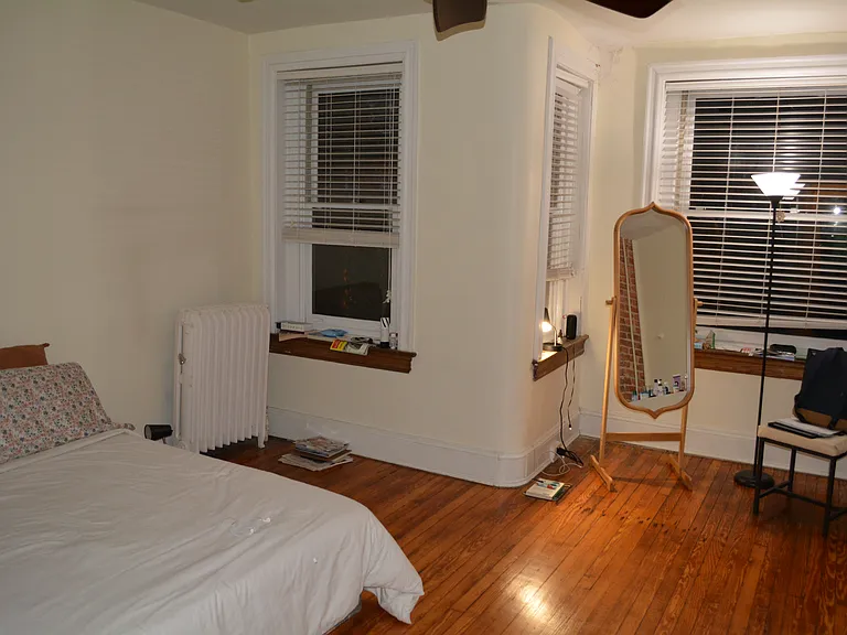 1242 Columbia Rd NW — Photo 6