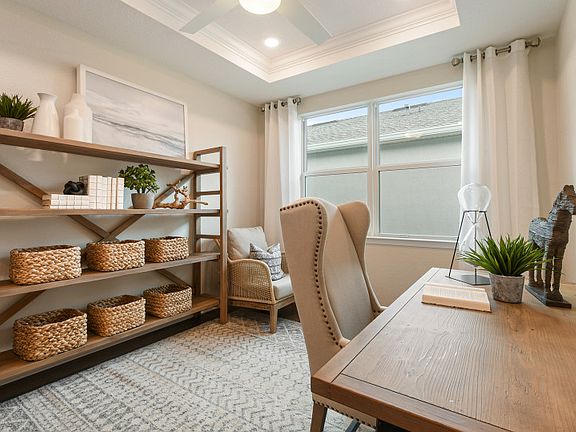 Flexible living space with large windows